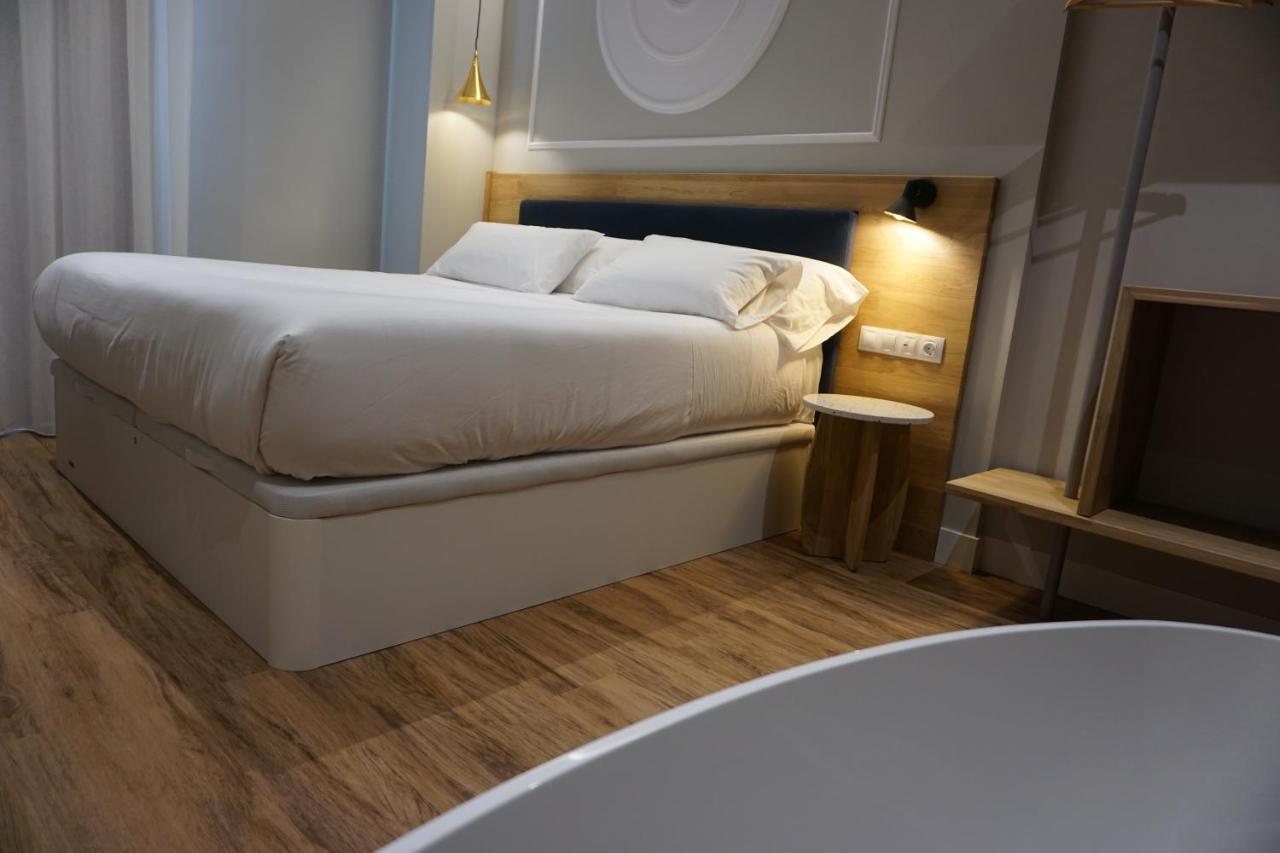 Habital Suites Jaca Extérieur photo
